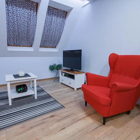 Apartserwis - Orkana Centrum Apartman *